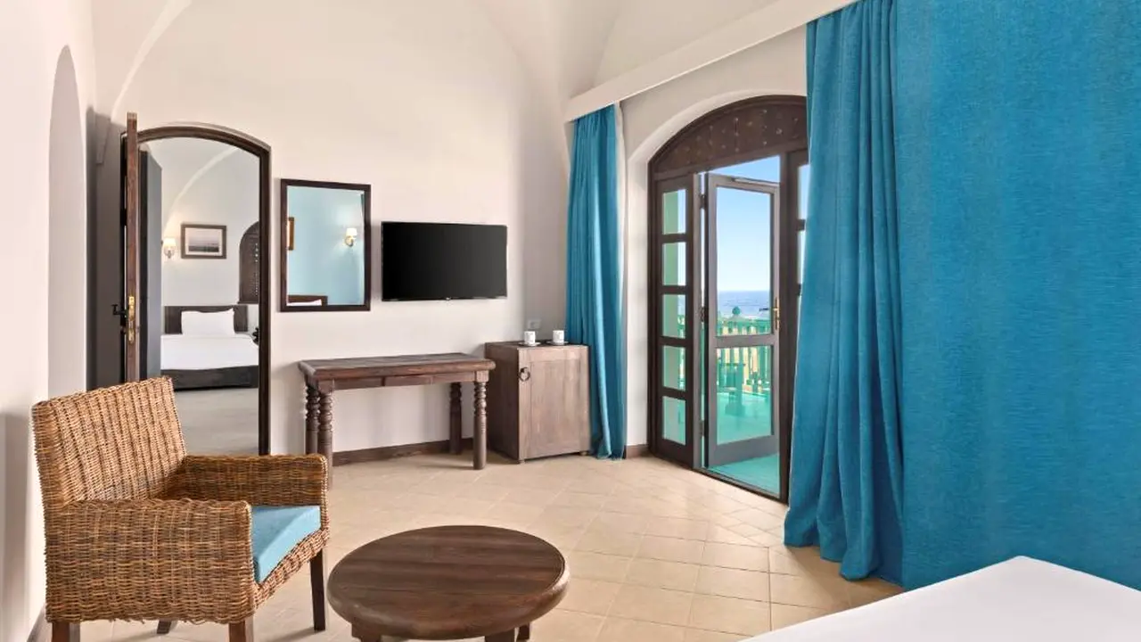 الفندق راديسون بلو - القصير